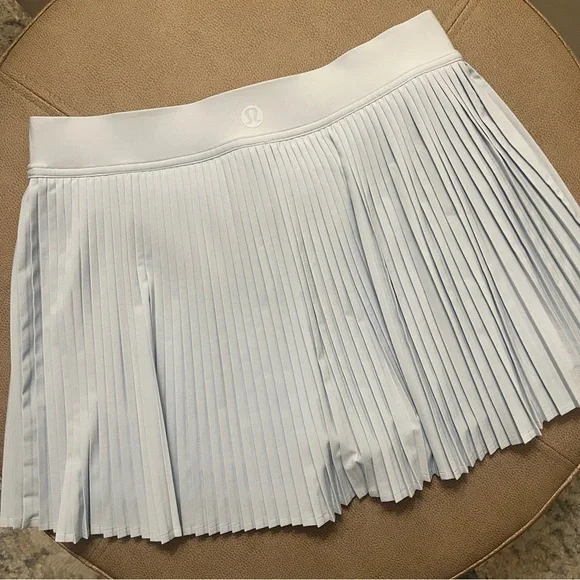 NWOT Varsity HR Pleated Tennis Skirt - Picture 2 of 3